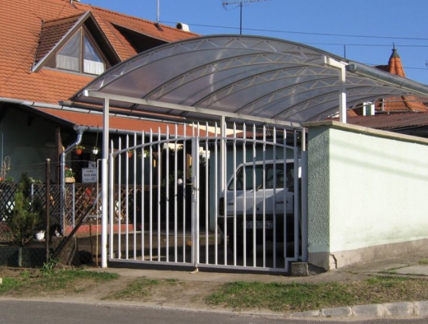 Policarbonát előtető referencia 5 Bo-Jász Kft Árnyékolástechnika
